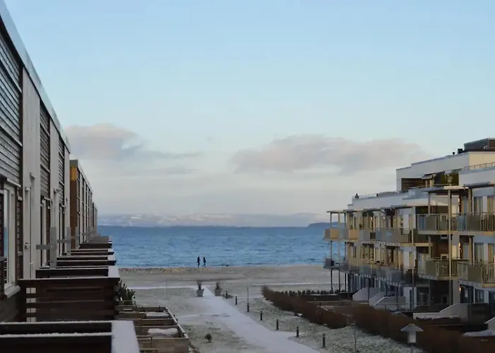 Modern 3-story House By The Sea & Public Transport * Trondheim