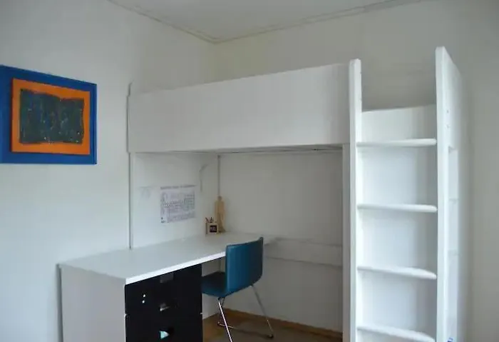 Apartament Modern 3-story House By The Sea & Public Transport